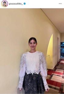 新木優子、美しすぎる肩出しタイトなドレス姿　神スタイルで色気ダダ漏れ「ため息が出るほど綺麗」