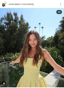 トップモデルのミランダ・カー42歳、女神降臨！ドジャース戦での自撮り美しすぎ　夫は7歳下イケメン超大物CEO