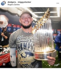 【ドジャース】ミゲル・ロハス、キケ・ヘルナンデス去就は？地元メディア展望...「ロハスは長年ファンの間で賛否両論」