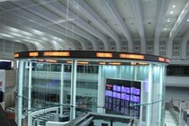 「株価5万円突破」なのに景気の良さを感じない　株高を引っ張るのは政府がお金を注ぎ込む一部産業、大企業