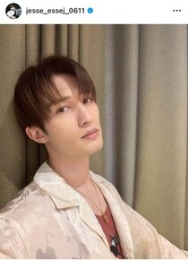 SixTONESジェシー、太い二の腕ムキムキ筋肉のタンクトップ姿　「エグいくらいかっこいい」ファン衝撃