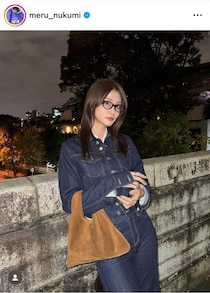 生見愛瑠、お団子ヘア＆ヴィトンのマフラー秋冬コーデが「激カワ」大絶賛　「最近可愛さ増してない？」