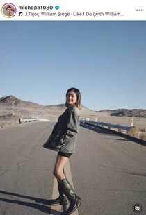 みちょぱ、異次元の脚の長さ...ヘソ出しコーデでかっこよすぎ　「相変わらず見事な腹筋」