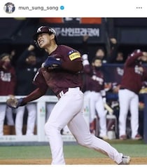 今オフ「大リーグ挑戦」韓国選手、「キム・ヘソン、イ・ジョンフよりパワーある」...米報道に韓国メディア期待「日本戦でさらに価値高めた」