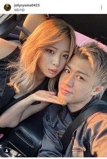 BDジョリーの美人妻・清水ゆり、クールな黒髪姿に激変...大反響　「綺麗でかわいすぎ」「似合ってる」