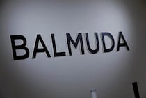 高級家電バルミューダ、再び赤字転落　スマホ撤退後も続く苦戦...復活の兆しは