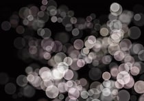 成人向けコンテンツ、今後どうなる？　クリエイター界隈が「表現規制」に震え上がる「深刻な理由」