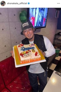 引退の中田翔、かっこよすぎ革ジャン×白シャツ撮影で大反響　「さすがスター」「めっちゃかっこいい」