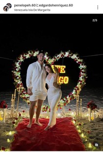 ドジャース・エンリケス、恋人にド派手プロポーズ＆熱烈キス　「1000回イエスよ」恋人感激