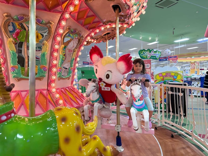 現存するメリーゴーランド（イオンファンタジー提供）