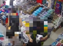 バリ島で男子生徒ら集団万引きか、防犯カメラ映像が拡散　京都の大谷中学・高校が「窃盗行為」謝罪