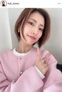 演歌歌手・藤井香愛、シースルースリット入り純白ドレスで...異次元の美しさ　「めちゃめちゃ綺麗」