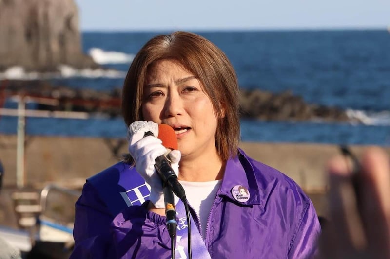 伊東市長選に出馬した田久保真紀氏