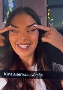 「あまりにも低レベル」フィンランド「つり目」写真続々アップ　「人種差別の少ない国のイメージがあったが」