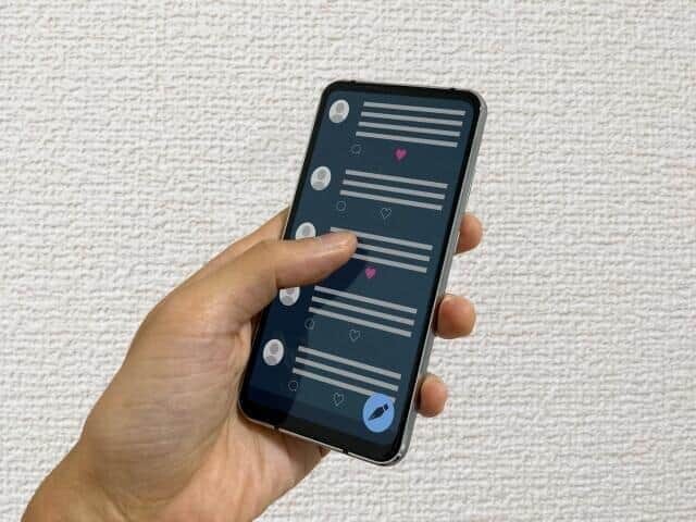 なぜ偽・誤情報を信じてしまうのか（写真はイメージ）