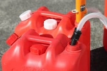 会津若松市のGSで「ガソリン混入した灯油」販売　濃度6％も消防が回収呼びかけ、購入者残り1人見つからず