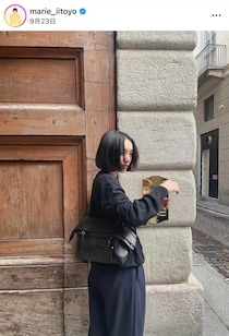 夫は高橋一生...飯豊まりえ、真っ赤な肩出しドレスで色気ダダ漏れ　「めっちゃかわいい！！」大絶賛