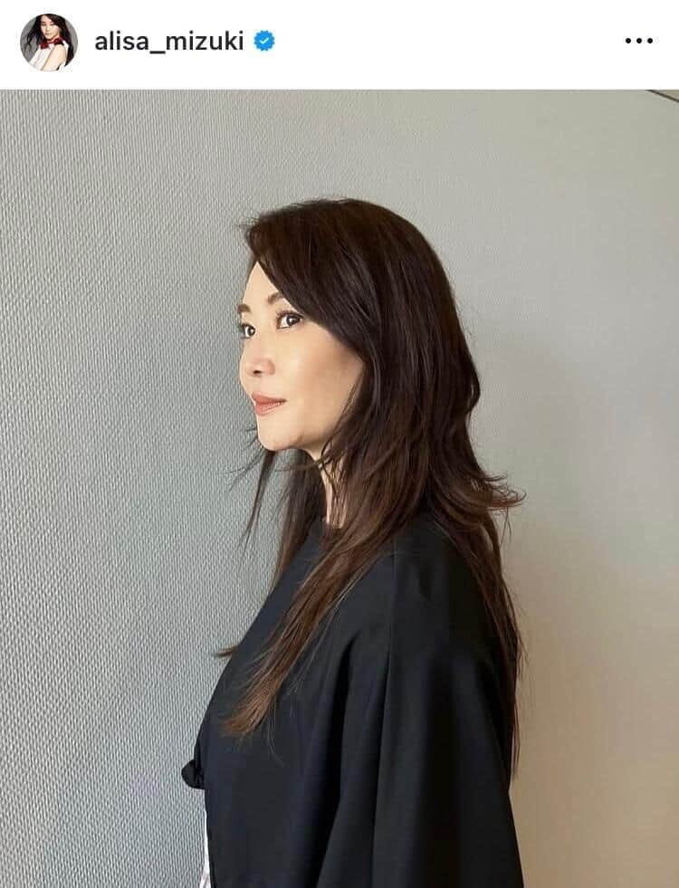 観月ありささんのインスタグラム(@alisa_mizuki)より