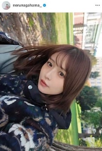 長濱ねる、超ミニ×透け感タイツの私服コーデで「激カワ」　すらり神スタイル...国宝級の美貌にドキっ