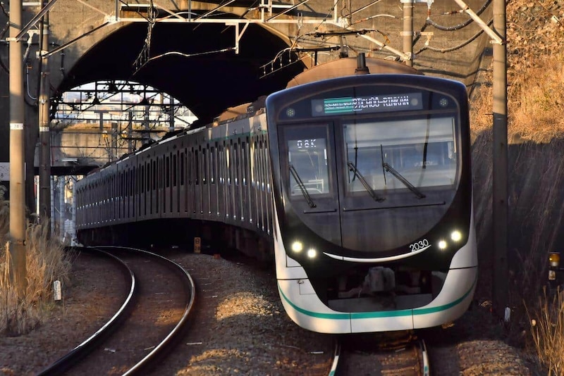 東急田園都市線の列車(写真提供:東急)