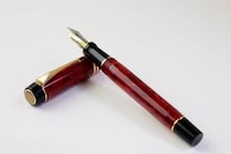 万年筆が「2万2000円→4万4000円」に　セーラー万年筆が大幅値上げ、他社も足並みそろえる