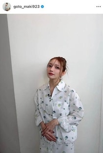 後藤真希、透け感トップス×デニムのコーデも最強ビジュ　「かわいすぎるぅーー」「顔小さい～」