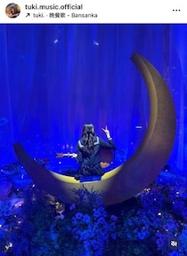 「顔非公開」tuki．ロングヘアーのぞかせ...美オーラダダ漏れショット　「可愛い！！！！」ネット騒然