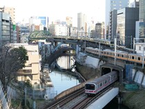 聖橋は「御茶ノ水のウィーン」？　実は「ウィーンの御茶ノ水」も...オーストリア大使館の比較投稿に驚嘆の声