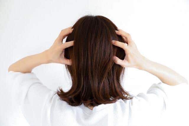 この冬は抜け毛に注意が必要だ(画像はイメージ)