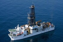 レアアースの「中国依存」脱却へ...泥の試掘に成功　「やる必要あるのか」疑問視された過去も...いまや期待感