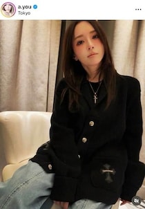 浜崎あゆみ、ミニ丈＆ブラックコーデで「爆イケ」かっこよすぎ　「強烈に可愛い」「大人の色気が半端ない」