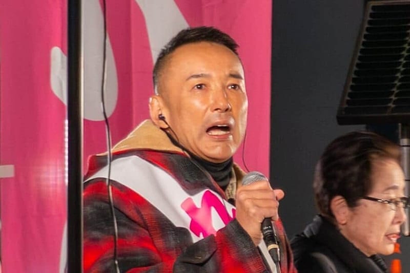 れいわ新選組の山本太郎代表。池袋駅前で支持を呼びかけた