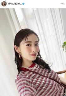 泉里香、ピースのショットでカワイイがダダ漏れ...「びじゅ良過ぎぃぃ～！！」　夫はサッカー日本代表