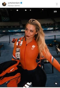 オランダ美女スピードスケート選手、歓喜の「金」でアイメイク落ち...涙黒く　屈強恋人がお姫様抱っこ＆キス