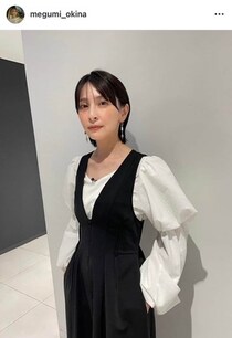 奥菜恵、上品なワンピース姿で色気ダダ漏れ　異次元の美貌にため息...「エレガントすぎます」