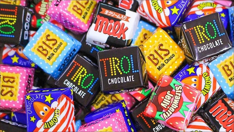 さまざまなフレーバーを展開するチロルチョコ(チロルチョコ提供)