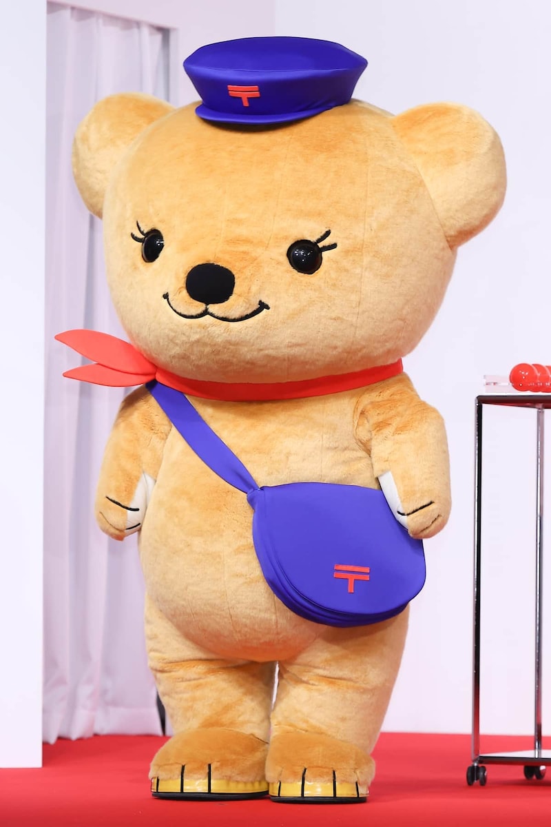 日本郵便の公式キャラクター「ぽすくま」(写真:Pasya/アフロ)