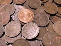 半裸の巨乳女性描いた10円玉、静岡で多数出回る　造幣局「故意の損傷は違法。警察にも届け出て」