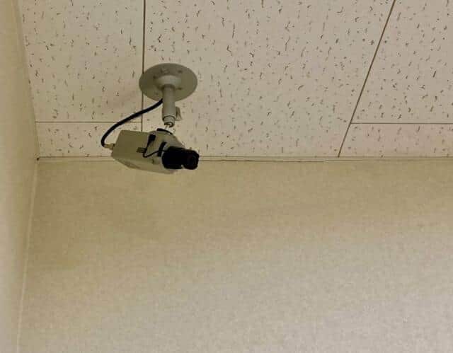 万引きは店舗の運営に深刻なダメージを与える（写真は防犯カメラのイメージ画像）