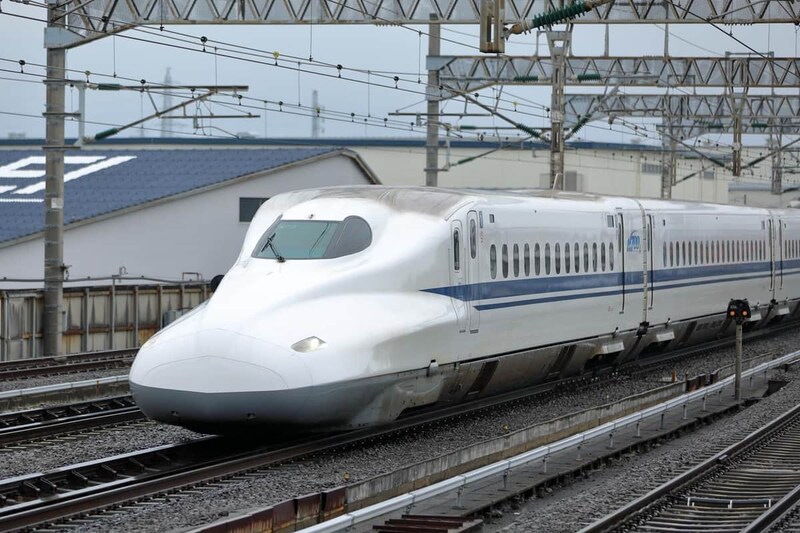 新幹線車両での「豚まん」飲食が議論になっている（写真はイメージ）