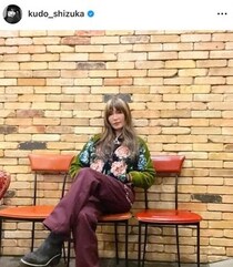 飯島直子＆工藤静香、仲良し密着2ショットに反響　「美し過ぎるお二人」「神ショット」「可愛すぎてやば！！」