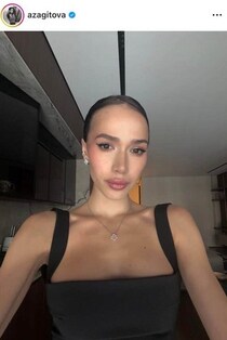 平昌五輪女王ザギトワ、超ミニ×ふわふわファーのジャケットコーデ...色気にドキっ　スタイルも世界トップ級