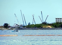 朝日新聞が辺野古沖での船2隻転覆・死亡事故めぐる記事を訂正　「移設工事に対する抗議活動のため」乗船は誤り