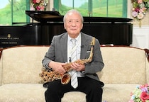 故郷宇都宮の国道に「戦車を先頭に米兵がカツカツカツと入って来て」ナベサダが徹子の部屋で語った「ジャズのスタート」