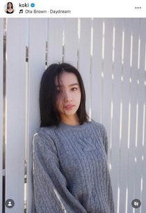 キムタク＆静香の次女Koki，爆イケなサングラス×ジャケット＆デニムで最強ビジュ　両親ゆずりのオーラ全開