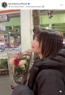 北乃きい、35歳の誕生日...「今から40代が楽しみ」　ネット衝撃「見た目が女子高生」「ミニスカ似合いすぎ」