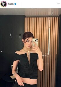 森星、花柄の超ミニ丈コーデ＆コートをさらり着こなし...ステキ限界突破　衝撃の神スタイルショット