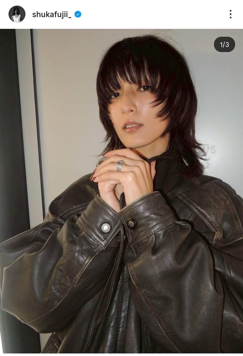 藤井萩花さんのインスタグラム(@shukafujii_)より