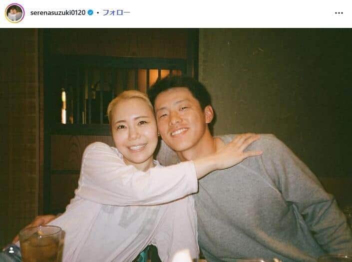 辰己涼介選手と妻・セリーナさん。セリーナさんのインスタグラム（＠serenasuzuki0120）より