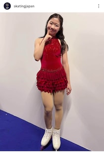 フィギュア銅・中井亜美、ほっぺポーズ再び...大反響　黒ワンピ姿にもドキっ「かわいすぎて心臓が持ちません」